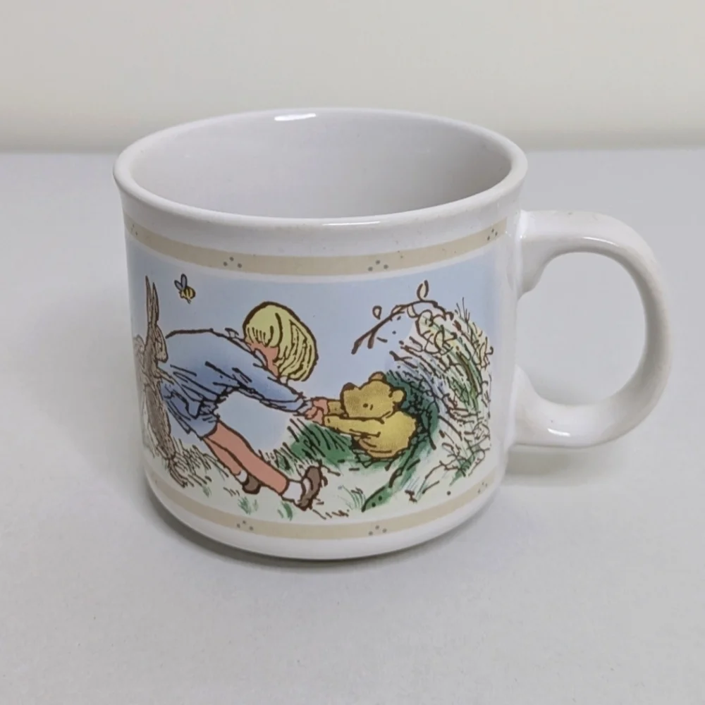 Vintage Walt Disney Company Classic Winnie The Pooh Mug Coffee Tea Cup